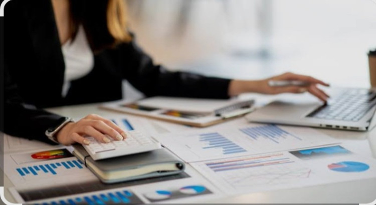 Serviços administrativos e financeiros